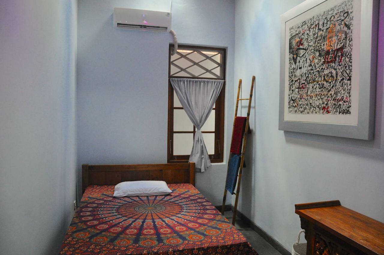 Villa Buddha Malioboro يوغياكارتا المظهر الخارجي الصورة